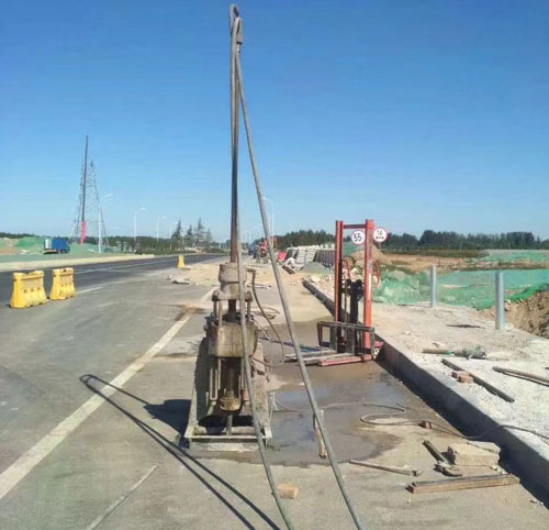 阿瓦提公路高聚物注浆加固
