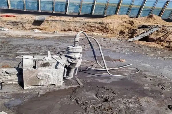 阿瓦提水泡基础注浆加固